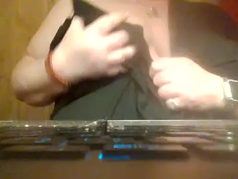 Snapshot of XXXLuder73 chatting on 03.08.25 XXXLuder73 online show from 03.08.25
