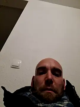 Smokeym123 online show from 02.21.26