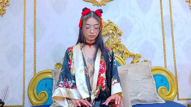 Snapshot of CataStones chatting on 11.13.25 CataStones online show from 11.13.25