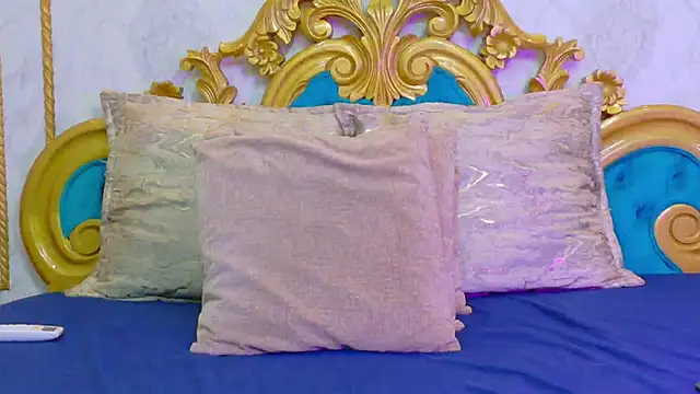 Snapshot of CataStones chatting on 11.18.25 CataStones online show from 11.18.25