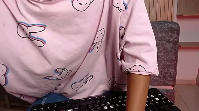 willow smitt online show from 03.05.26