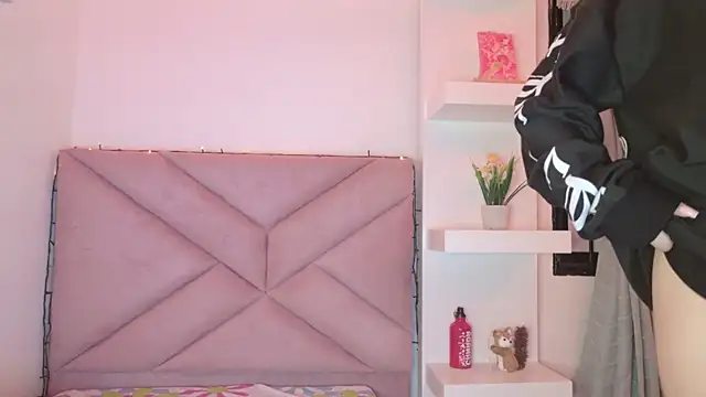 eva sin18 online show from 01.09.26