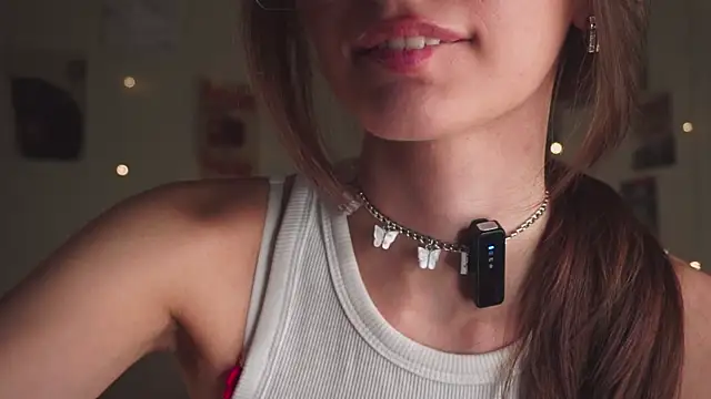 EditaBails online show from 10.15.25