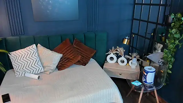 roxy hell online show from 03.20.25