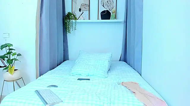 roxy hell online show from 03.13.26