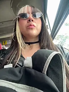 VictoriaGerard Pink online show from 09.23.25