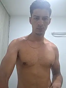 Snapshot of piterr_hot chatting on 03.16.25 piterr hot online show from 03.16.25