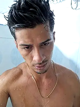 Snapshot of piterr_hot chatting on 03.21.25 piterr hot online show from 03.21.25