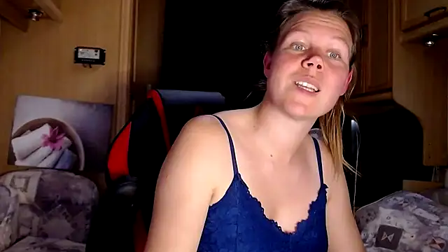 Snapshot of CallMeMaria chatting on 01.07.25 CallMeMaria online show from 01.07.25