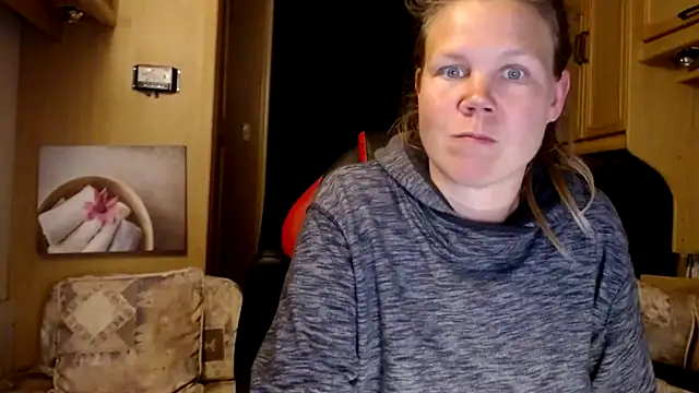 Snapshot of CallMeMaria chatting on 01.14.25 CallMeMaria online show from 01.14.25