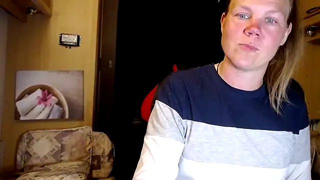 Snapshot of CallMeMaria chatting on 01.15.25 CallMeMaria online show from 01.15.25