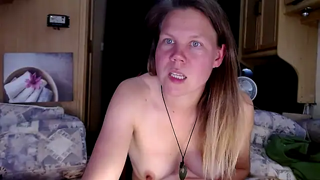 Snapshot of CallMeMaria chatting on 01.17.25 CallMeMaria online show from 01.17.25