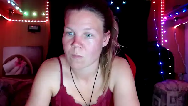 Snapshot of CallMeMaria chatting on 01.29.25 CallMeMaria online show from 01.29.25