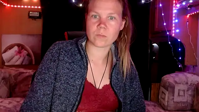 Snapshot of CallMeMaria chatting on 01.31.25 CallMeMaria online show from 01.31.25