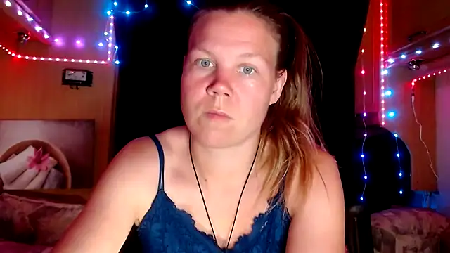 Snapshot of CallMeMaria chatting on 02.01.25 CallMeMaria online show from 02.01.25