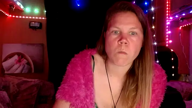 Snapshot of CallMeMaria chatting on 02.02.25 CallMeMaria online show from 02.02.25