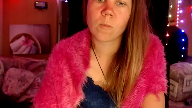 Snapshot of CallMeMaria chatting on 02.03.25 CallMeMaria online show from 02.03.25