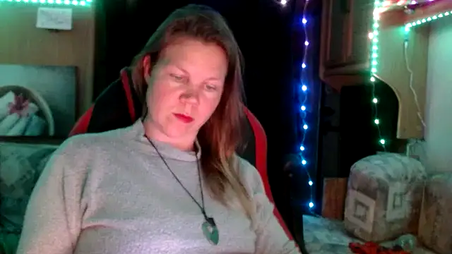 Snapshot of CallMeMaria chatting on 02.07.25 CallMeMaria online show from 02.07.25