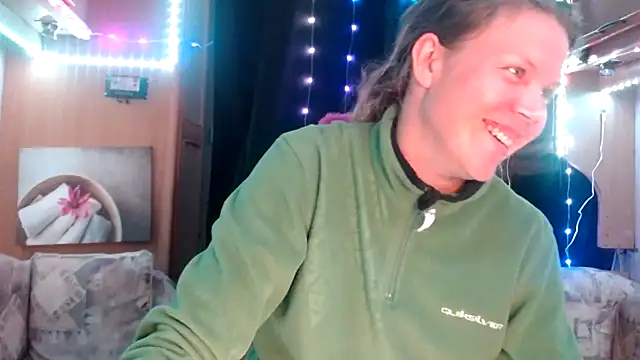 Snapshot of CallMeMaria chatting on 02.24.25 CallMeMaria online show from 02.24.25