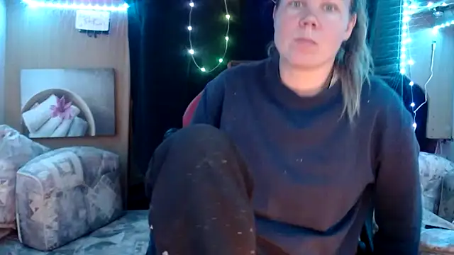 Snapshot of CallMeMaria chatting on 03.13.25 CallMeMaria online show from 03.13.25