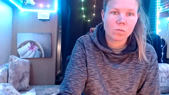 Snapshot of CallMeMaria chatting on 03.14.25 CallMeMaria online show from 03.14.25