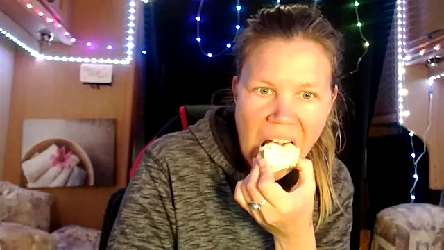 Snapshot of CallMeMaria chatting on 03.15.25 CallMeMaria online show from 03.15.25