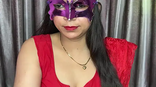 Eeraa  online show from 04.17.26