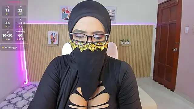 Snapshot of Sasha_Anaan chatting on 03.13.25 Sasha Anaan online show from 03.13.25