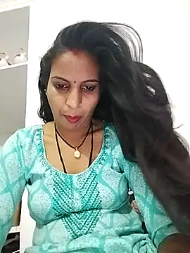 Hotty-Nidhi online show from 03.22.25