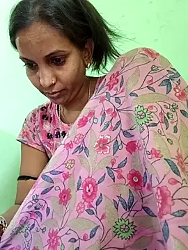 Snapshot of Hotty-Nidhi chatting on 03.05.26 Hotty-Nidhi online show from 03.05.26