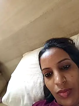 Snapshot of Hotty-Nidhi chatting on 05.24.26 Hotty-Nidhi online show from 05.24.26