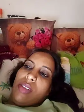 Snapshot of Hotty-Nidhi chatting on 06.14.26 Hotty-Nidhi online show from 06.14.26