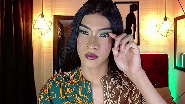 agatha rodriguez online show from 11.16.25