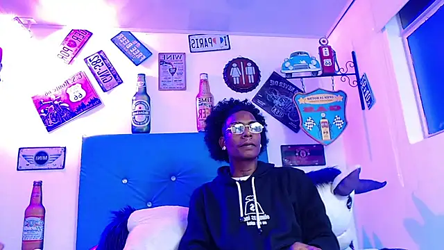 lili roussi online show from 10.12.25