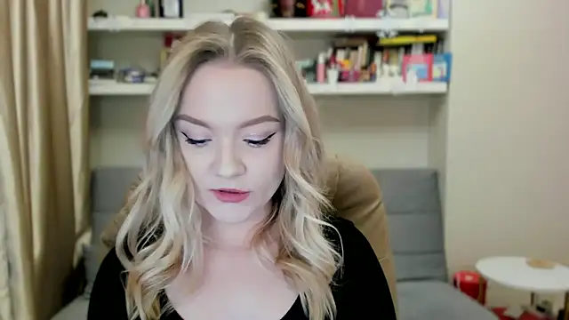 Snapshot of Kara_Smith_ chatting on 02.21.26 Kara Smith online show from 02.21.26