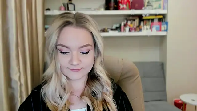 Snapshot of Kara_Smith_ chatting on 03.06.26 Kara Smith online show from 03.06.26