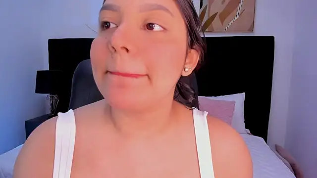 Snapshot of dullce77 chatting on 02.23.26 dullce77 online show from 02.23.26