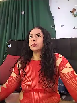 AlexaNovoa  online show from 11.12.25