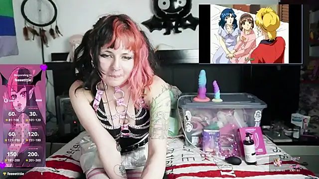 Snapshot of Devil_And_Princess chatting on 03.28.26 Devil And Princess online show from 03.28.26