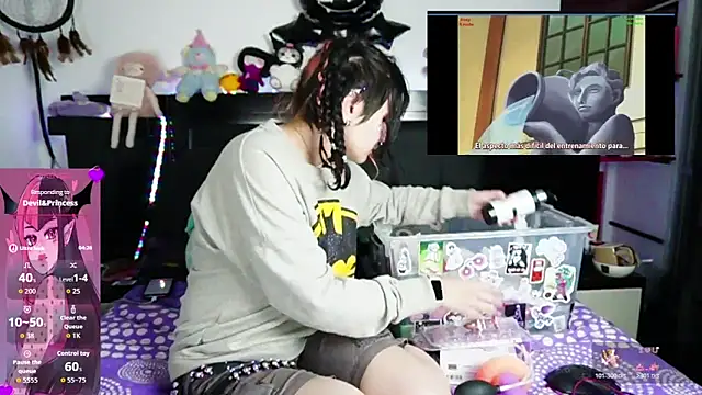 Snapshot of Devil_And_Princess chatting on 05.11.26 Devil And Princess online show from 05.11.26
