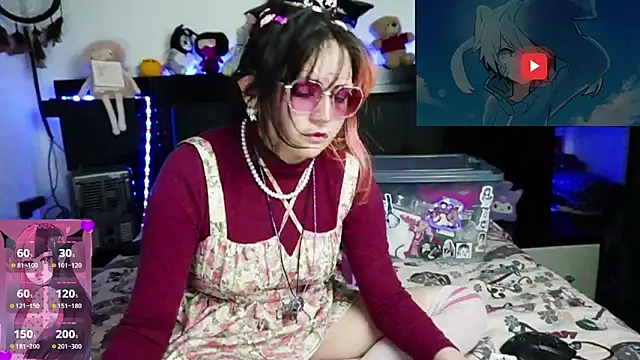 Snapshot of Devil_And_Princess chatting on 06.12.26 Devil And Princess online show from 06.12.26