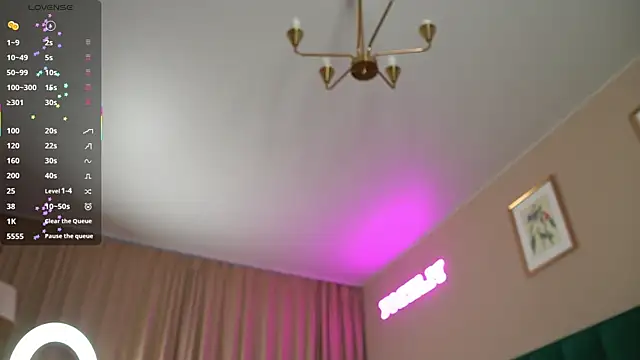 Snapshot of Sweet_Jealousy chatting on 10.13.25 Sweet Jealousy online show from 10.13.25