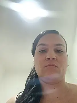 Snapshot of megan_milf79 chatting on 06.18.26 megan milf79 online show from 06.18.26