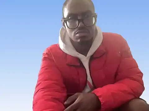 Snapshot of kngkeeem chatting on 11.15.25 kngkeeem online show from 11.15.25