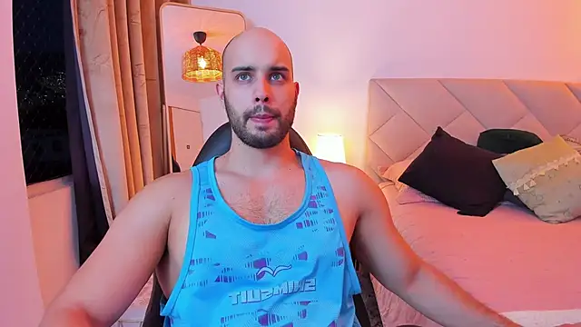 Snapshot of Chris_Alzate chatting on 09.10.25 Chris Alzate online show from 09.10.25