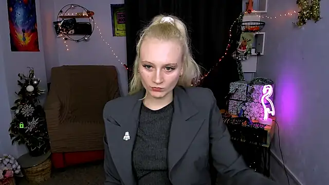 madam uliis online show from 01.06.26