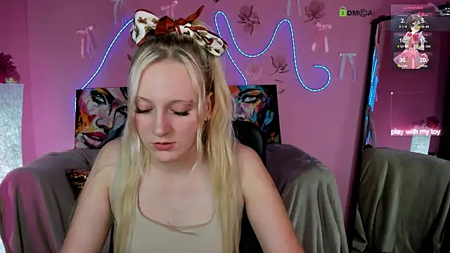 Snapshot of madam_uliis chatting on 05.07.26 madam uliis online show from 05.07.26
