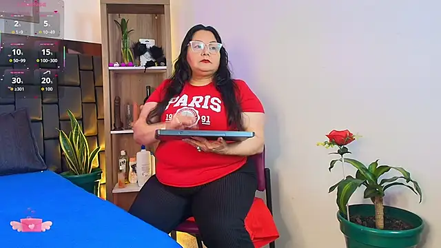 Snapshot of EllenaBoobs_ chatting on 02.18.26 EllenaBoobs online show from 02.18.26