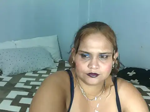 Snapshot of clover_cams1874 chatting on 09.09.25 clover cams1874 online show from 09.09.25