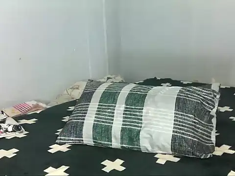 Snapshot of clover_cams1874 chatting on 10.07.25 clover cams1874 online show from 10.07.25